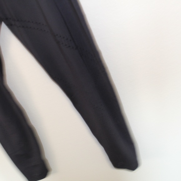 Joylab Black High Waisted Leggings — Extra Large - Picture 5 of 11